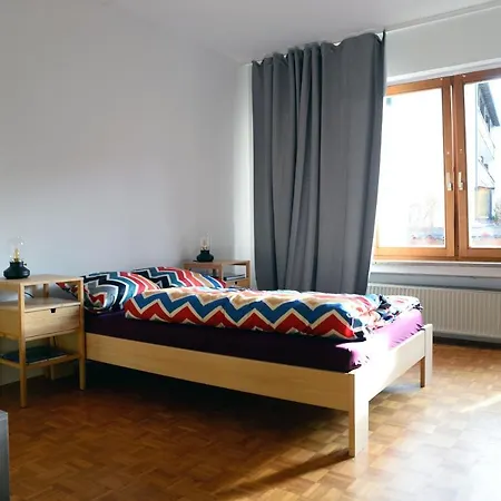 Hindenburg Str Lägenhet *